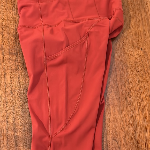 Women’s Lululemon Fast and Free High Rise Crop 19” - Picture 6 of 8